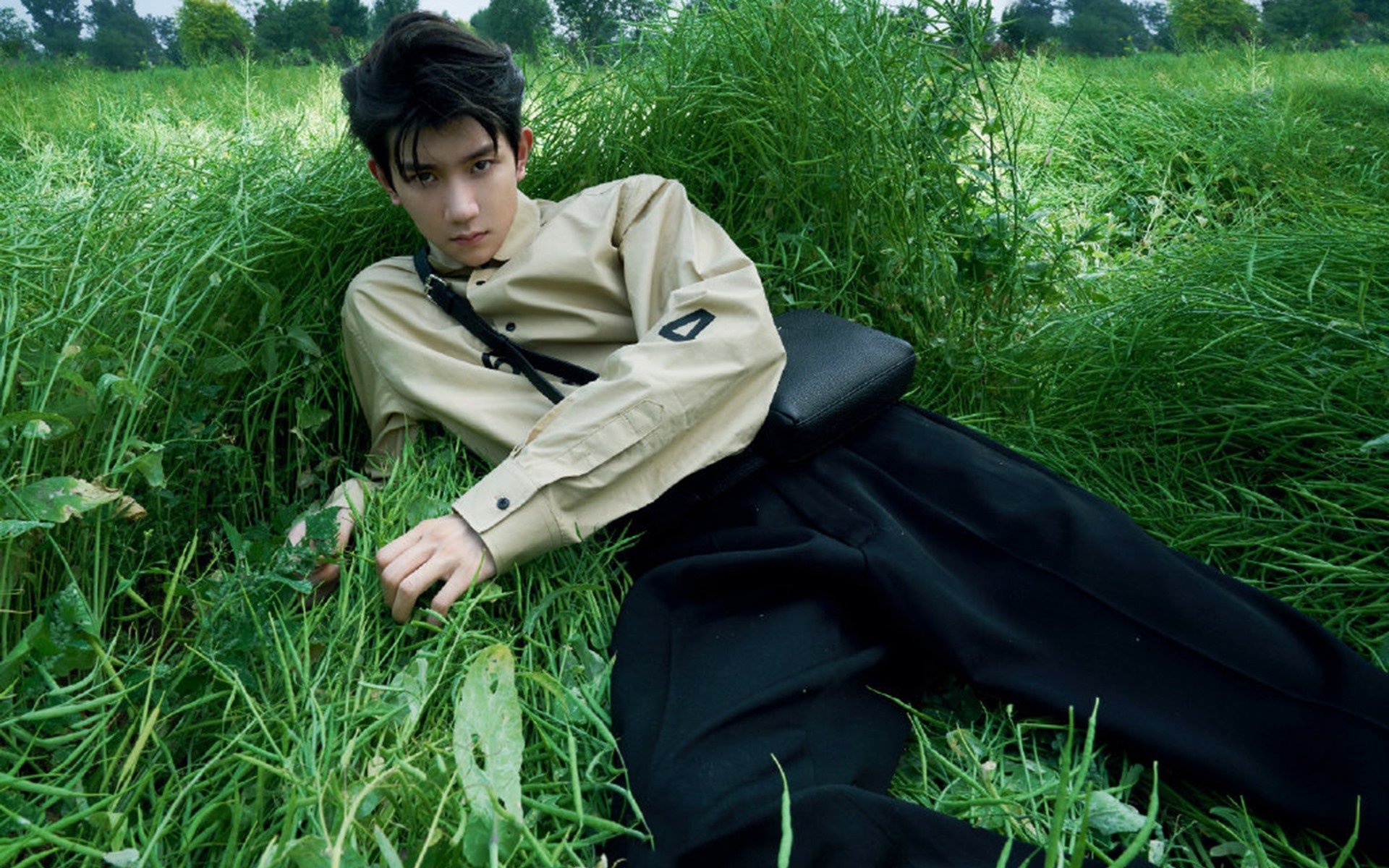 西班牙马术协会与国际马术组织合作,举办国际马术交流活动,促进技术交流。