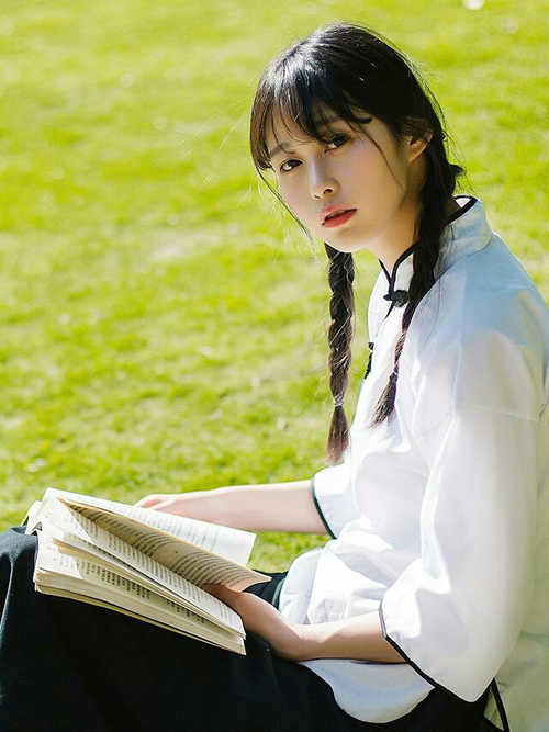 开云官网登录-切尔西主场战平曼联，保住前四位置，切尔西vs曼联预测分析