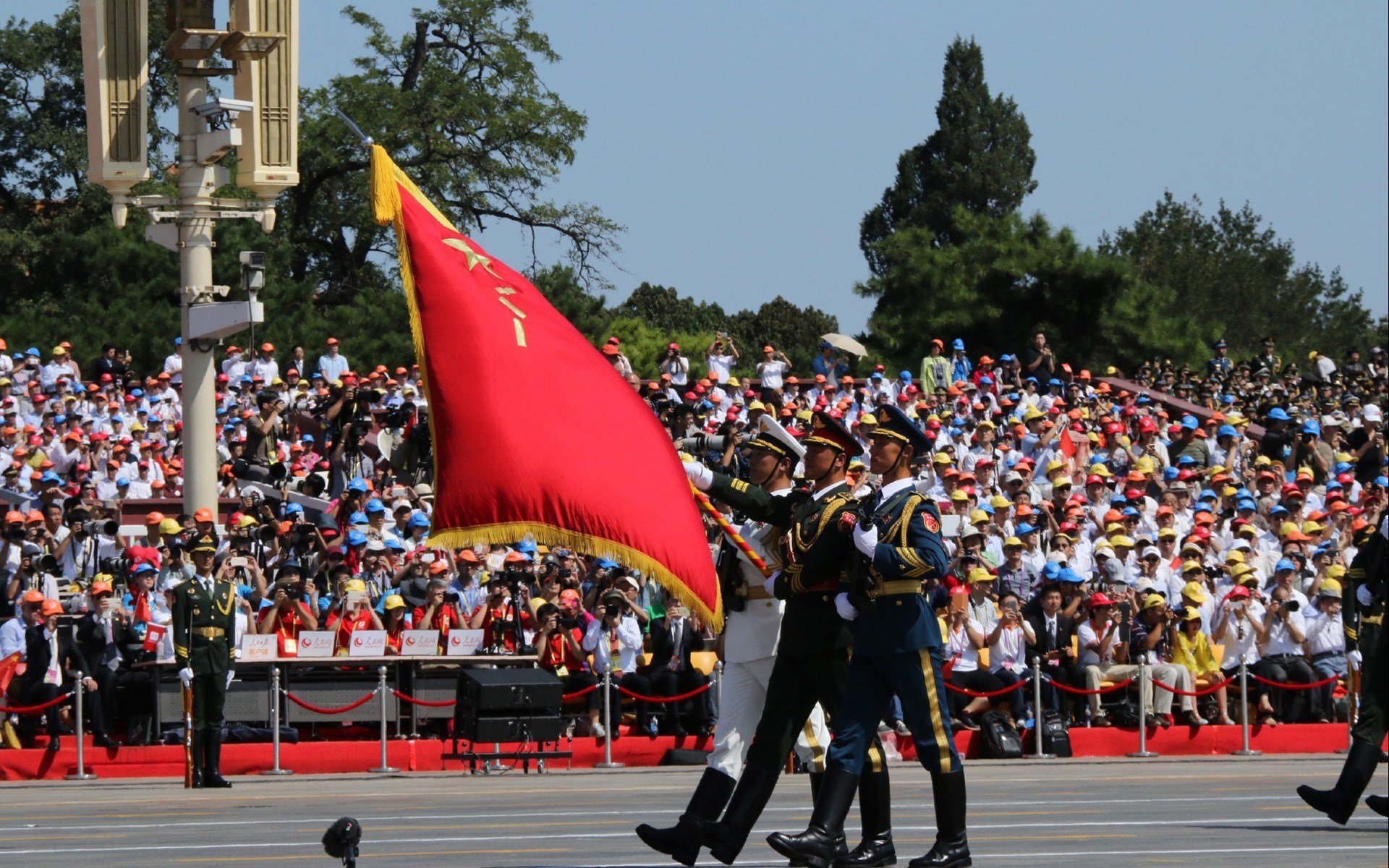 开云网站-重庆当代对阵广州恒大，双方对决将擦出何种火花？，恒大 重庆 冲突