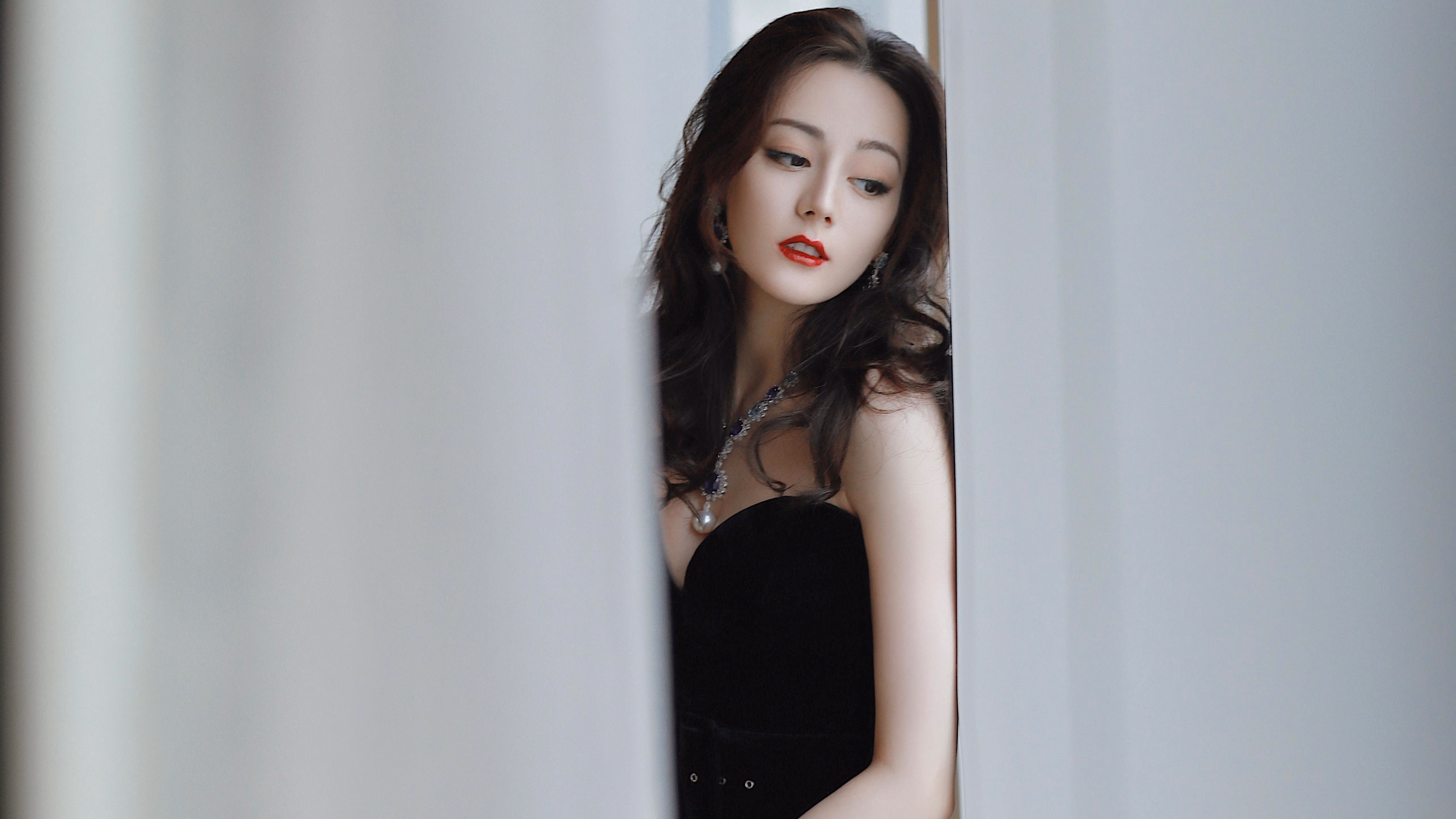 加拿大队赛制评析:赛制中的战术灵活性与团队执行力,加拿大队员